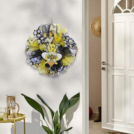 42cm Artificial Bee Theme Flower Wreath Handmade for Outside Farmhouse Decor Both Hands Holding