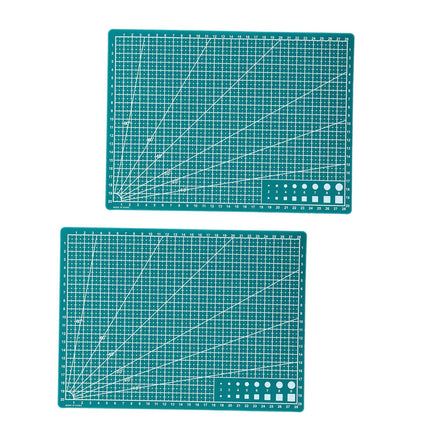 Crofta 2 Gridded Cutting Boards Adults Fabrics Hobby Cutting Sewing Mats for Crafts 30cmx22cmx0.9mm