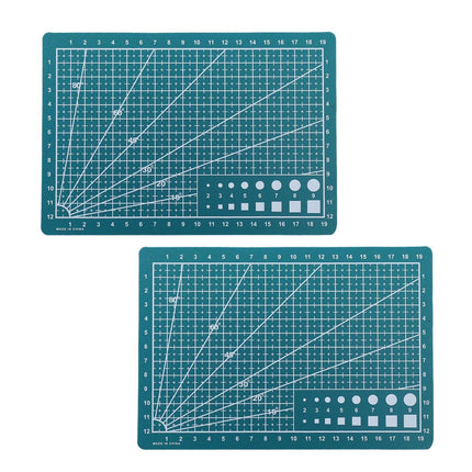 Crofta 2 Gridded Cutting Boards Adults Fabrics Hobby Cutting Sewing Mats for Crafts 21cmx14.5cmx0.9mm